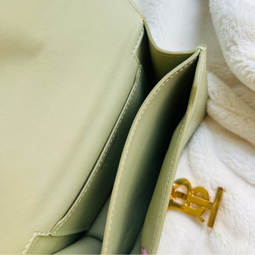 Burberry TB Flap Bag 💚 - Picture 12 of 16